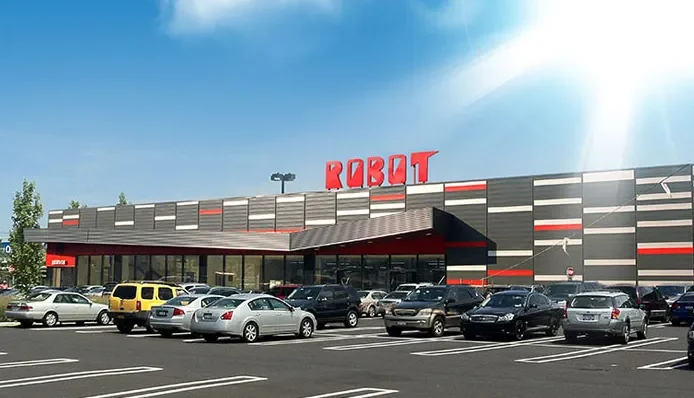 Robot za nekoliko dana otvorio tri centra, najavio još desetak