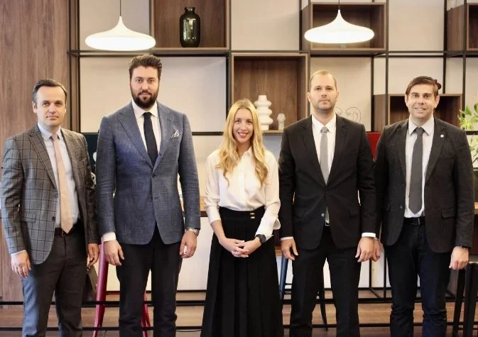 Ozvaničena saradnja Univerziteta SSST sa Predstavništvom njemačke privrede u BiH i AmCham BiH