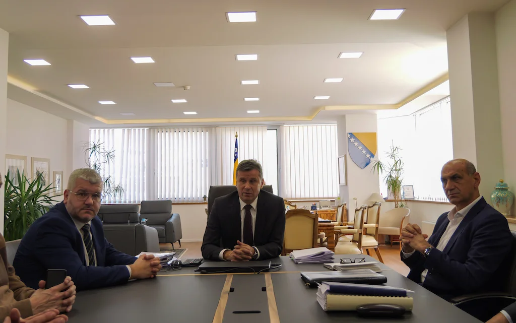 Fadil Novalić: Neophodno je ubrzati izgradnju Prve transverzale, sredstva su obezbijeđena iz federalnog budžeta