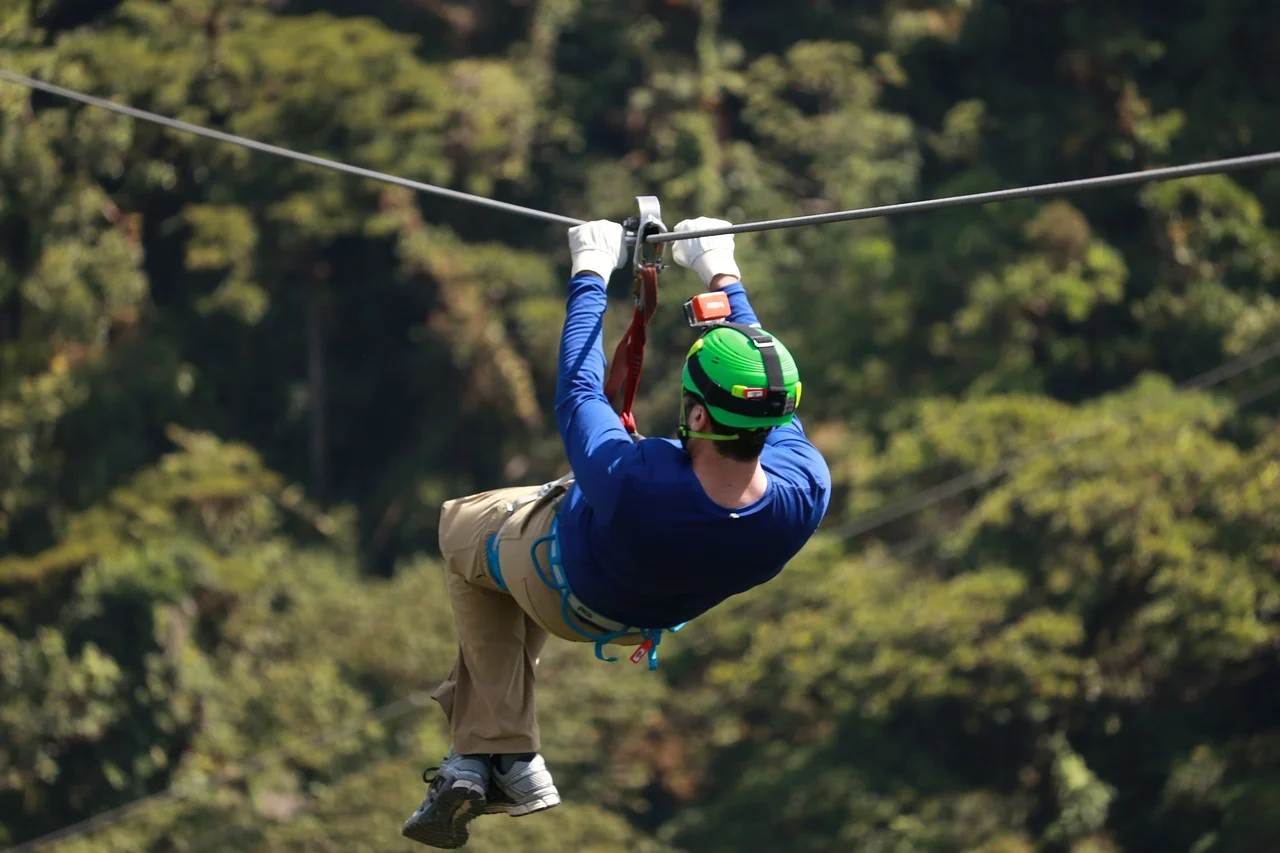 Novi turistički hit u BIH: Najduži zip line i jedna od najstarijih pećina u Evropi