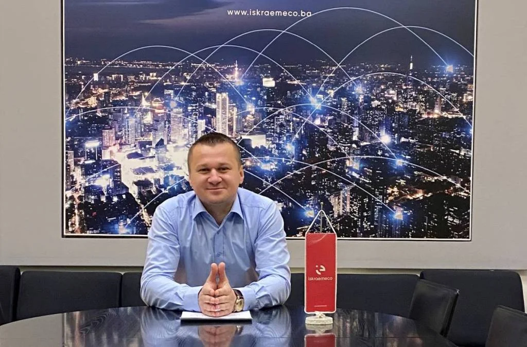 Symbiot, Iskraemecov novi inteligentni programski paket budućnosti