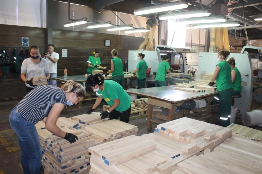 Nakon velikog požara hale preduzeća „Mega drvo“ u Bijeljini obnovljeno 95 posto uništenih kapaciteta