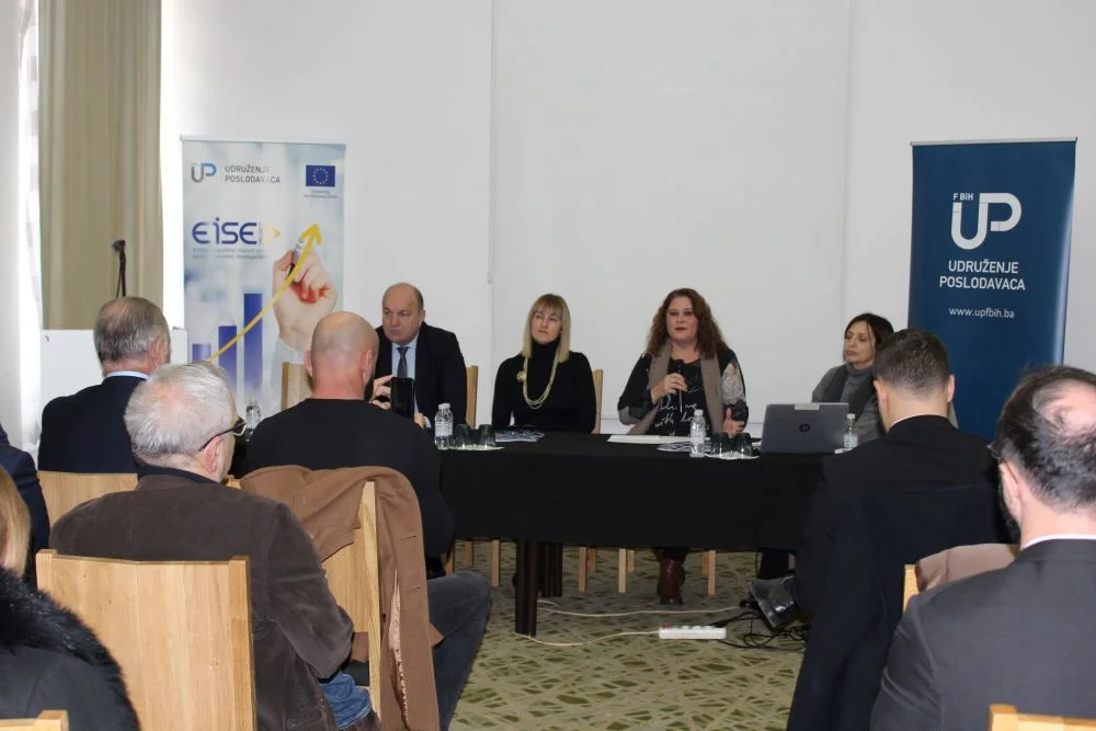 UPFBiH: Okrugli stol o obrazovanju: Poslodavci moraju biti u uključeni u reformu obrazovanja i obrazovne procese  