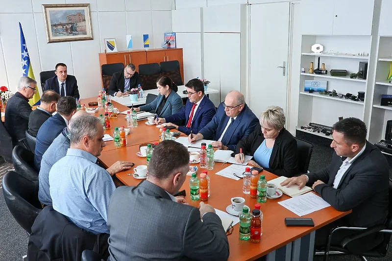 Vlada FBiH počinje rad na strategiji razvoja namjenske industrije