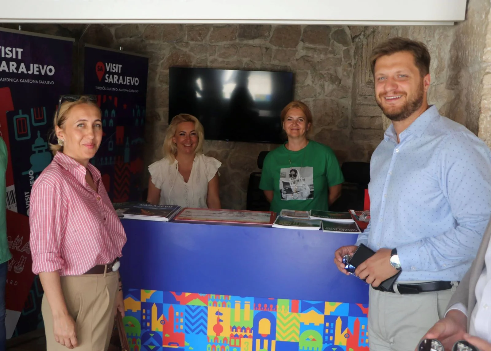 Ministrica Pozder i načelnik Čengić na baščaršiji: Stari Grad je srce našeg turizma