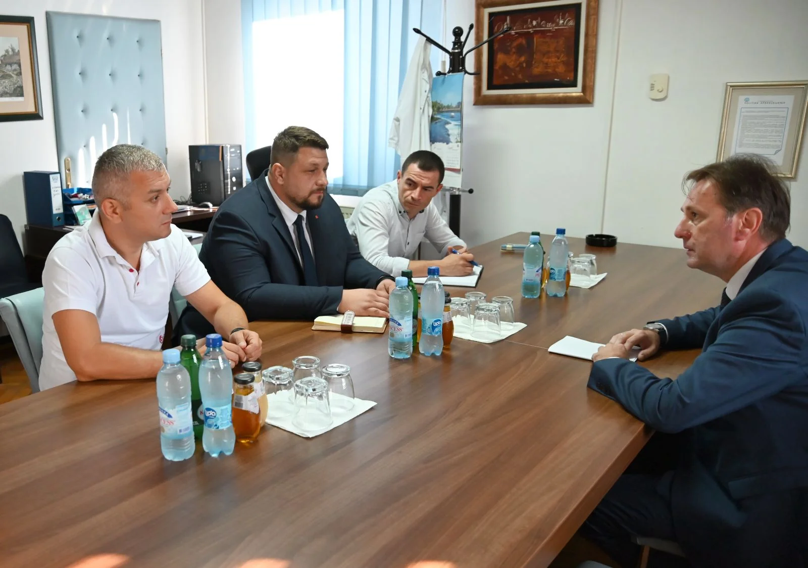 Ministar Hrnjić posjetio Veterinarski zavod Bihaću: Poboljšati rad kroz ulaganja u laboratorijsku opremu, prostor i kadrove