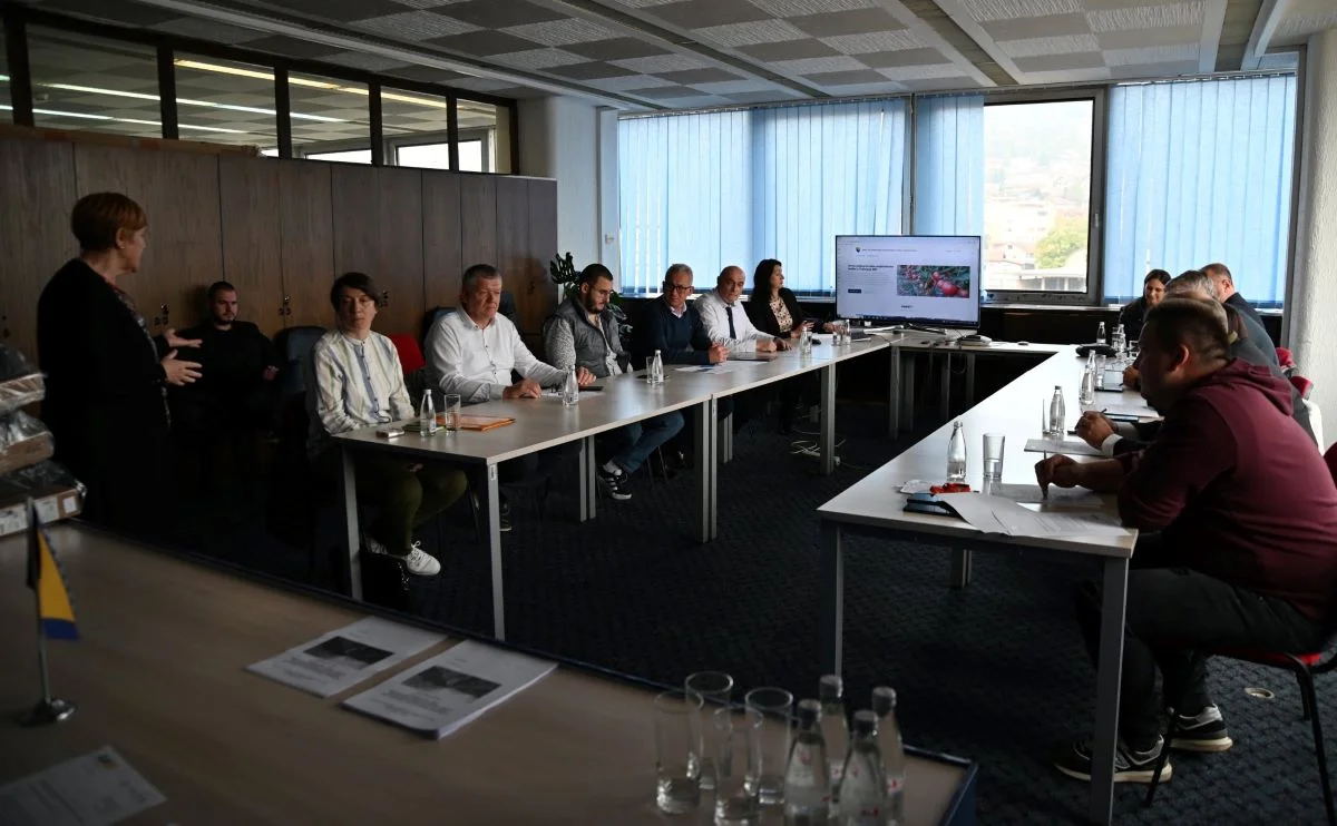 Uručena informatička oprema predstavnicima kantonalnih poljoprivrednih savjetodavnih službi