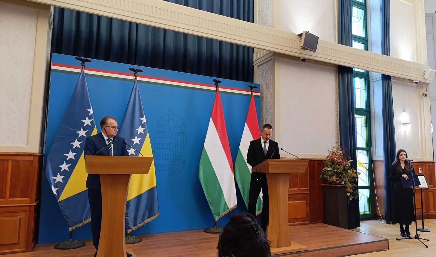 Nikšić u Budimpešti razgovarao sa Szijjartom: Podrška na putu BiH ka EU