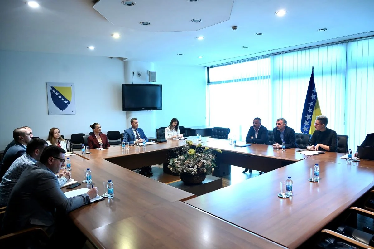 Forto sa čelnicima BHDCA i četiri aerodroma: Još tri mjeseca moratorija na plaćanje taksi i uvećanje povrata sredstava aerodromima sa 3 na 20%