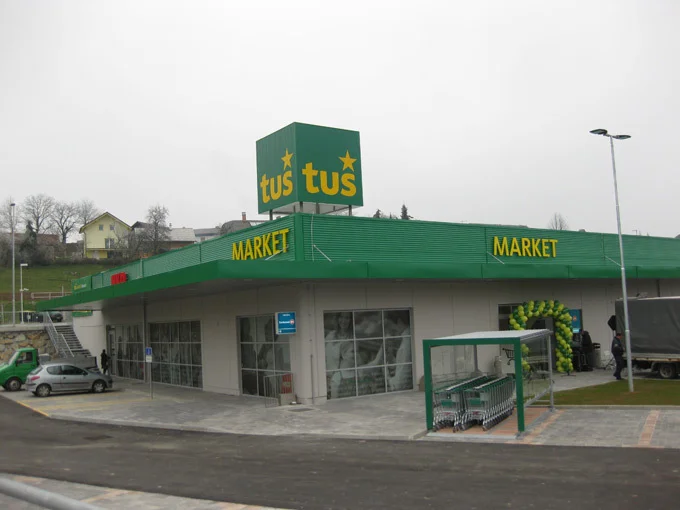 Prodaje se slovenski Tuš