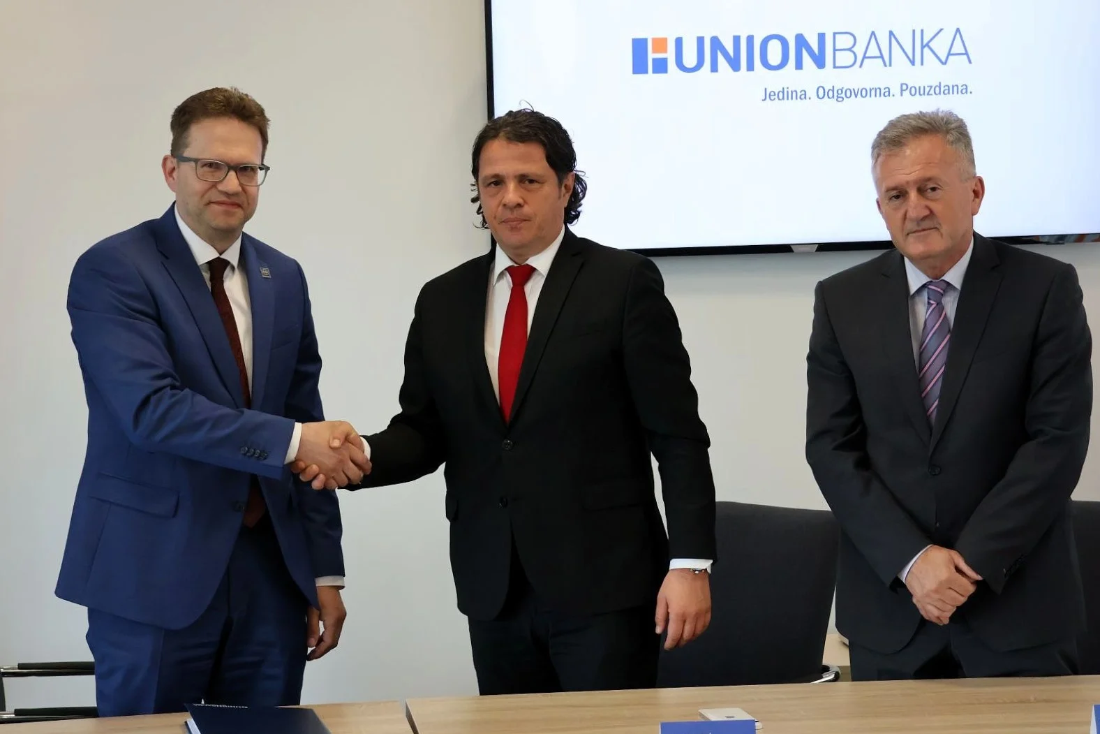Ministar Kraljević i predsjednik Uprave Union banke potpisali ugovor:Kreditna linija za rješavanje stambenog pitanja mladih postaje operativna