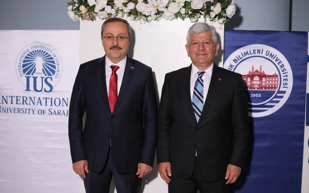 Historijski iskorak u medicinskom obrazovanju: IUS pokrenuo program dvojnih diploma sa UHS-om i svečano otvorio novi Fakultet medicinskih nauka