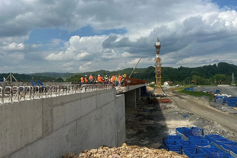 Vlada FBiH odobrila skoro 100 miliona eura EU grantova za dionice na Koridoru 5C