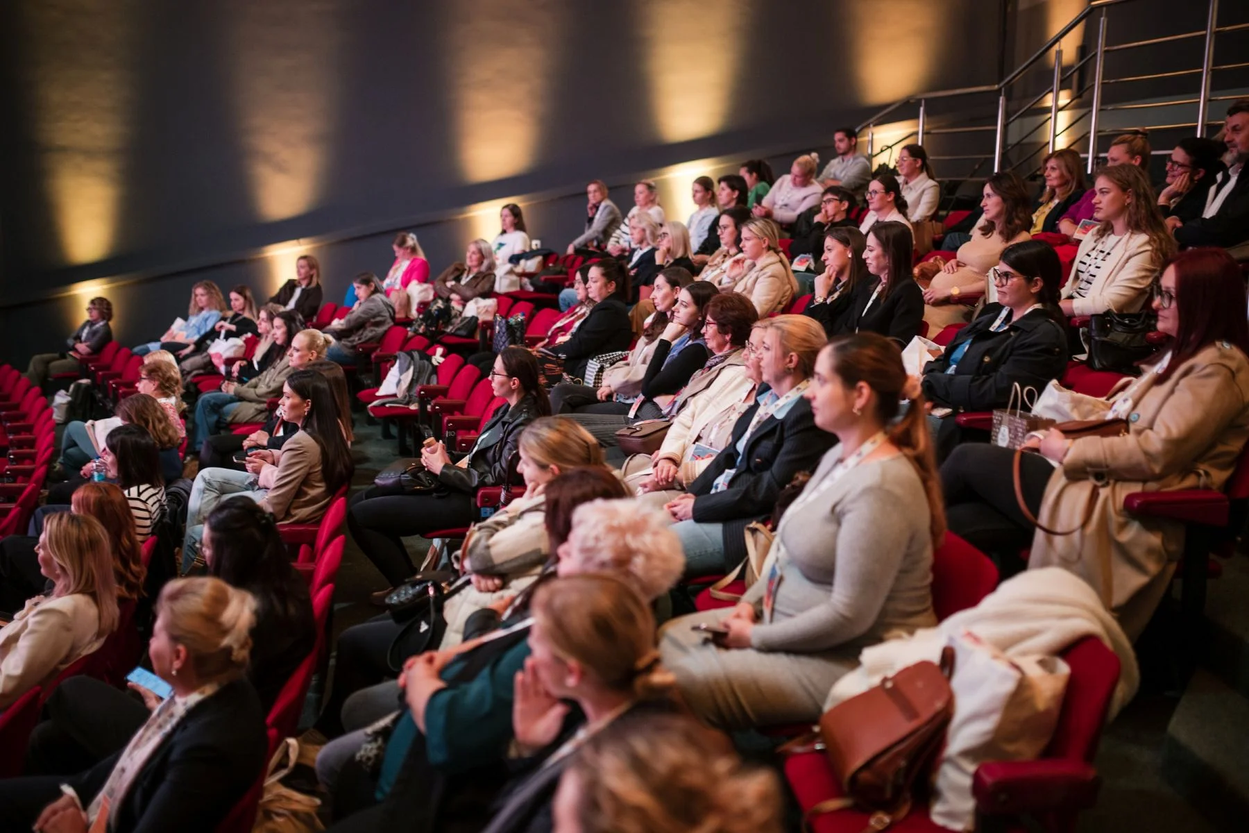 Treće izdanje dm konferencije o zdravlju žena okupilo stotine učesnica u Sarajevu i Banjaluci