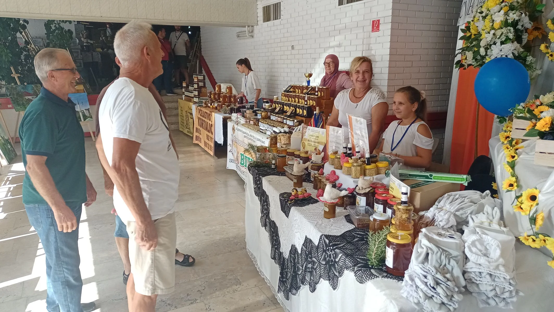 Na Sajmu šljive u Gradačcu održat će se i 8. Međunarodni sajam pčelarstva