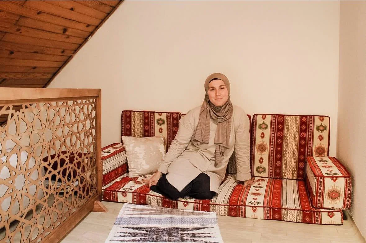 Tradicija utkana u biznis: Kako je u Tešnju od jedne kućne mašine izgrađen brend Imaan