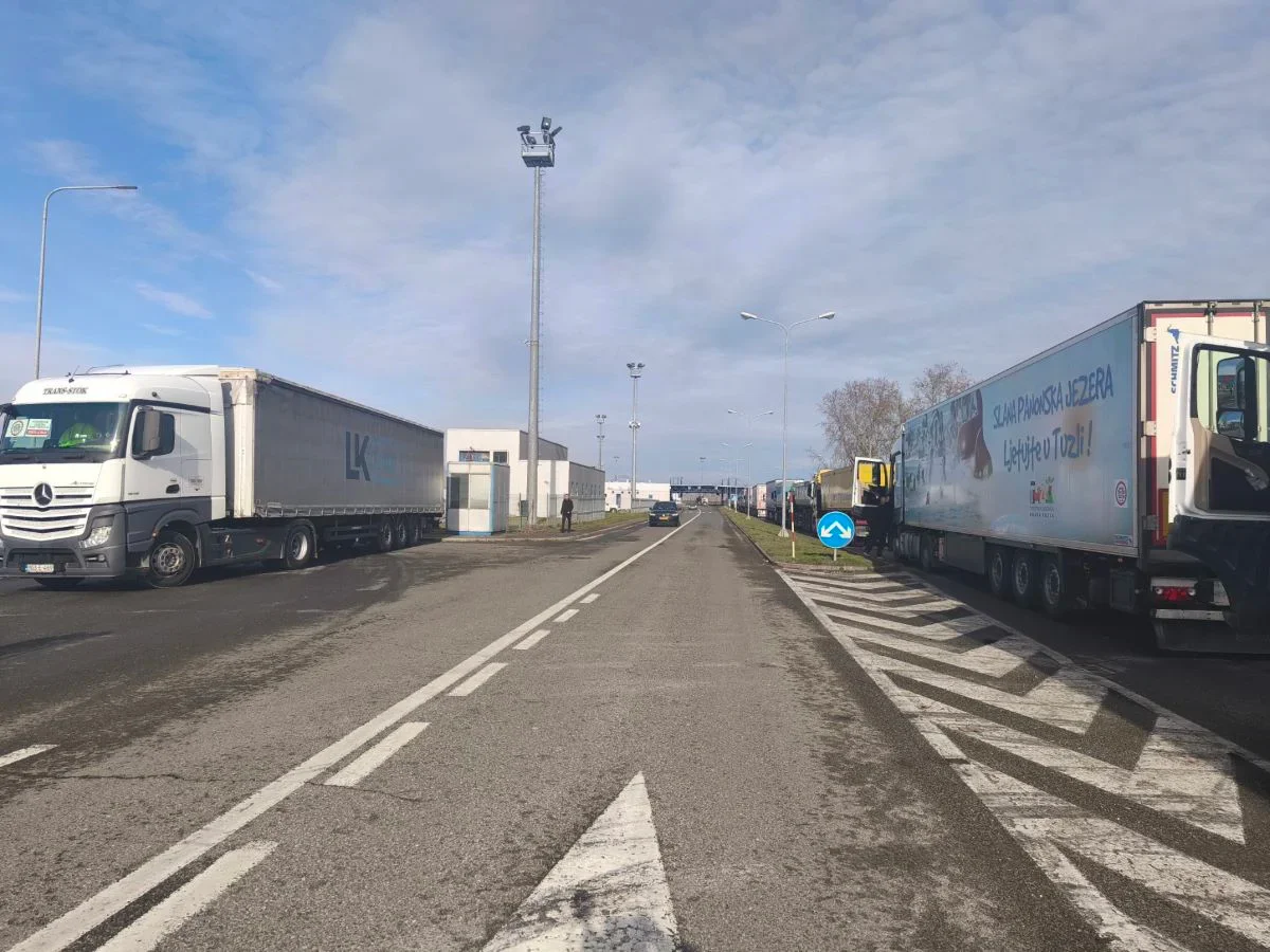 Blokada na granicama se nastavlja: Oko 5.000 kamiona zaustavilo saobraćaj prema EU