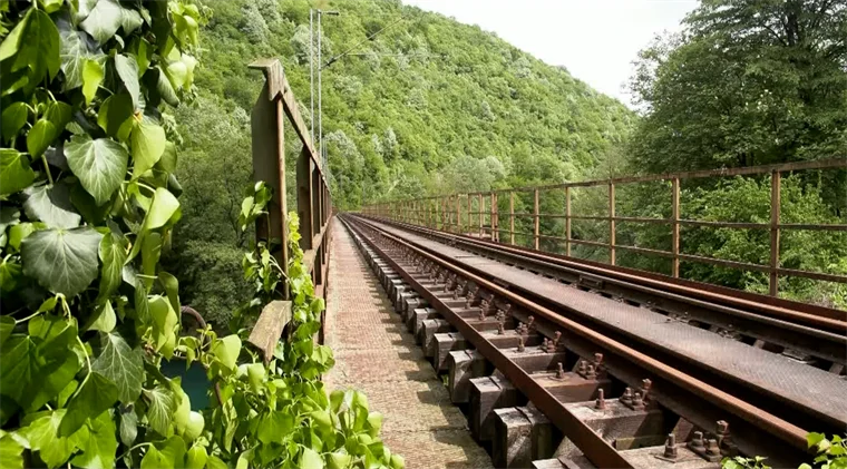 Unska pruga ponovo oživljava: Vraća se turistički voz kroz Krajinu