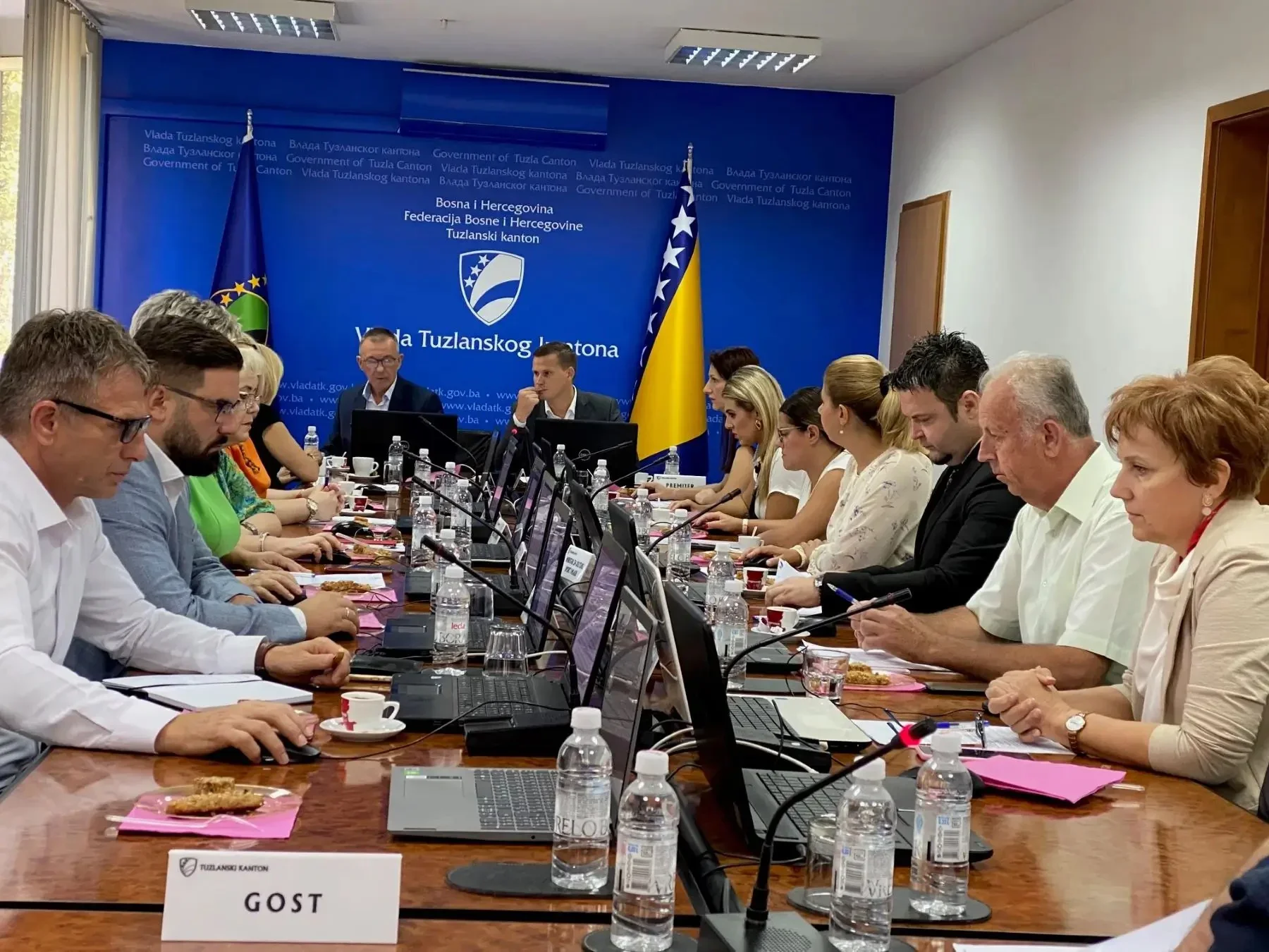 Vlada TK nudi veće plate zdravstvenim radnicima: Rast od 131 do 447 KM mjesečno