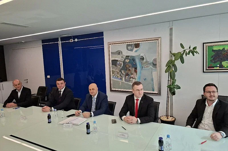 Elektroprivreda BiH nabavlja pet damper kamiona za RMU "Kakanj" vrijednosti 10,7 miliona KM