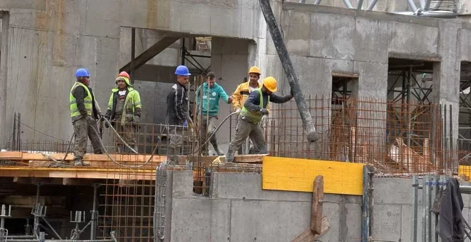 Prva faza zatvorenog olimpijskog bazena u Mostaru pri kraju: Završetak kompletnog projekta planiran za dvije godine