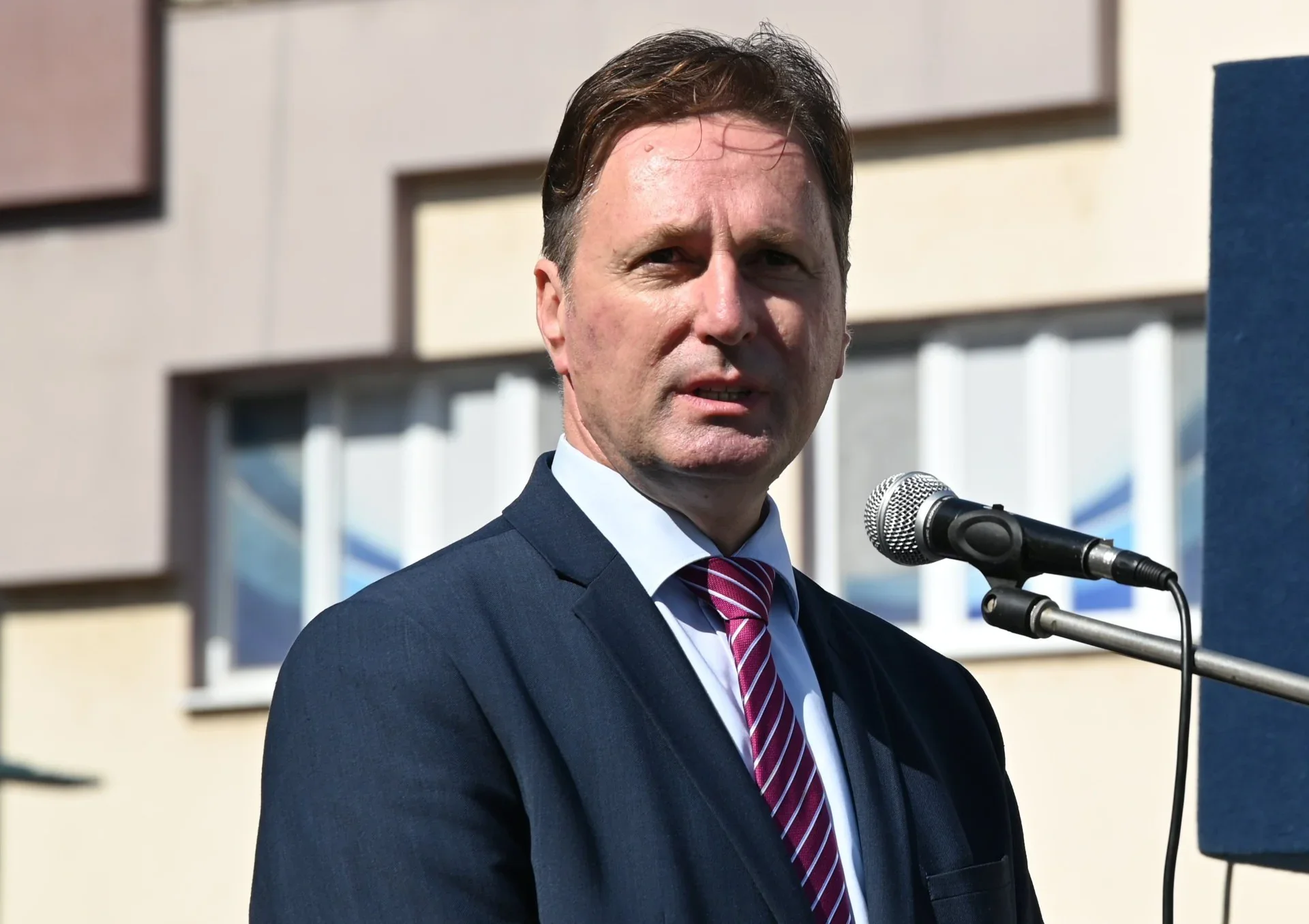 Ministar Hrnjić: Pet miliona KM za mlade i nerazvijena područja